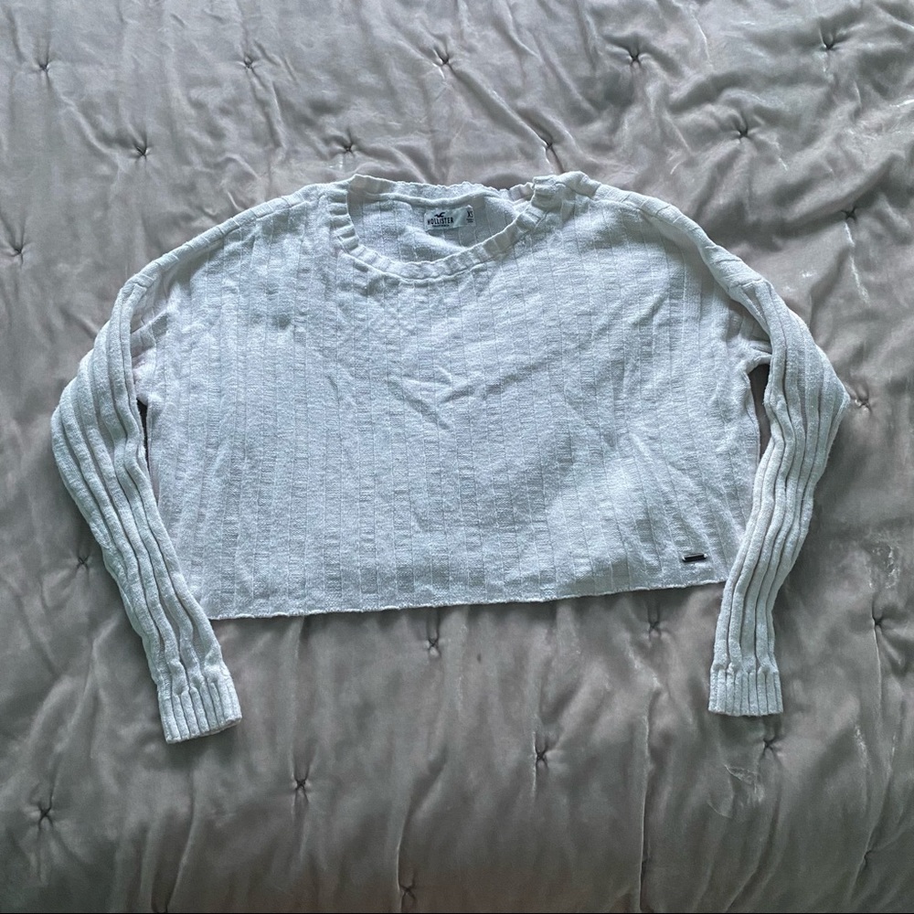 Hollister White Cropped Sweater